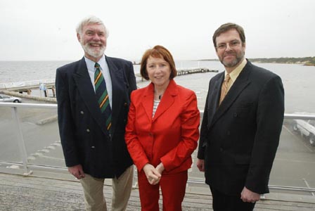 (L-R) Seasoned campaigners Graeme Disney & Peter Tully
with Minister Mary Delahunty (centre) after the formal
announcement of funding for stage one of the
'HMVS Cerberus Preservation Plan'
Photo courtesy of Patrick Simpson.